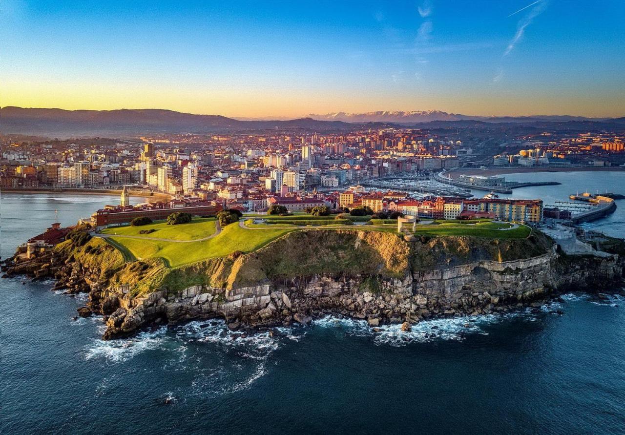 Apartamento Playa12 Gijón Exteriör bild